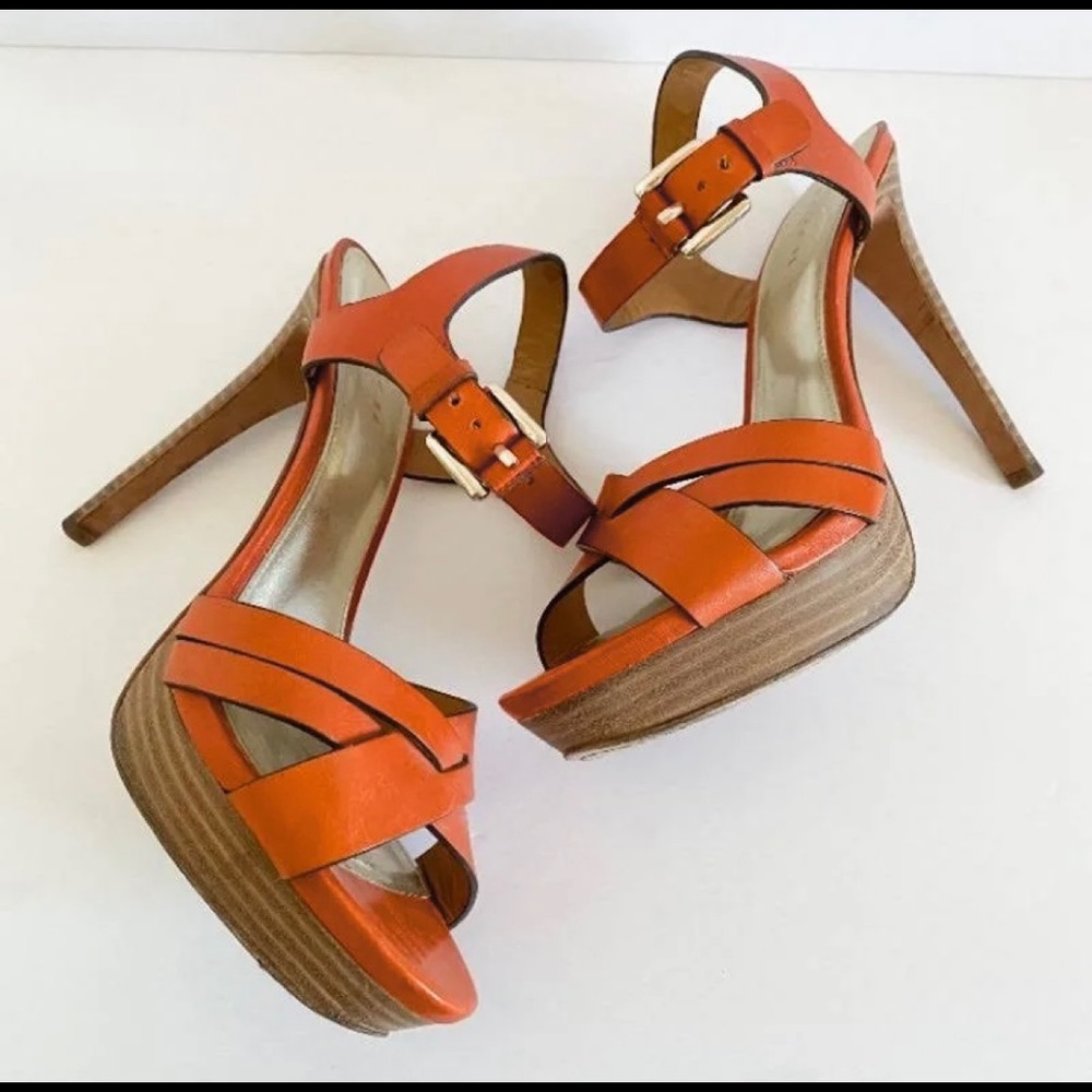 Coach ‘Dani’ platform heel. Size 8.5